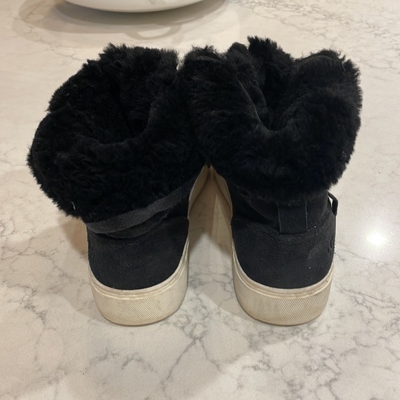 UGG Suede High Top Sneakers Shearling Size 8 - Picture 7 of 12